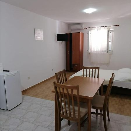 Apartmani Gajeta บีโอกราดนาโมรู ภายนอก รูปภาพ
